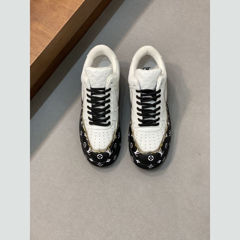 l**is V*t*n sneakers